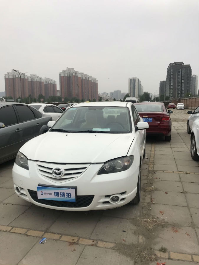 北京二手车交易市场花乡，繁荣的交易中心与车辆流通的枢纽
